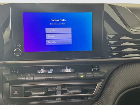 Used 2025 Toyota Camry SE w/ Convenience Package FWD image 24
