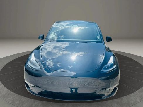 Used 2023 Tesla Model Y Long Range AWD/4WD image 8