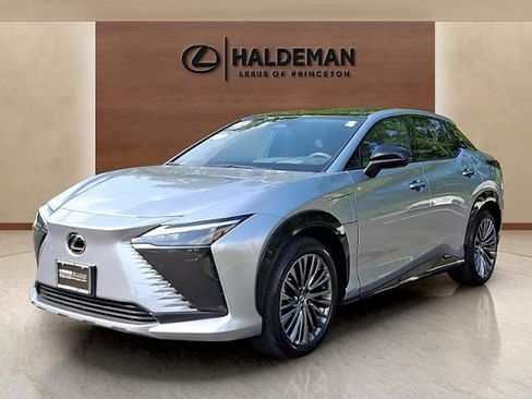 Certified 2023 Lexus RZ 450e Premium w/ Accessory Package (Z1) AWD/4WD image 3