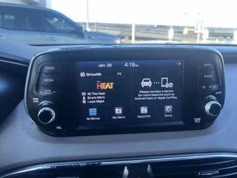 Used 2020 Hyundai Santa Fe SEL image 11