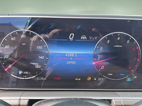 Used 2024 Mercedes-Benz GLS 450 4MATIC image 24