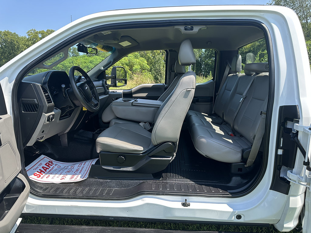 Used 2018 Ford F250 XL w/ Power Equipment Group AWD/4WD image 12