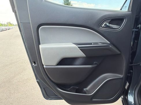 Used 2019 Chevrolet Colorado LT AWD/4WD image 18