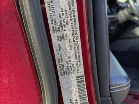 Used 2022 Jeep Grand Cherokee L Laredo w/ Luxury Tech Group I image 17