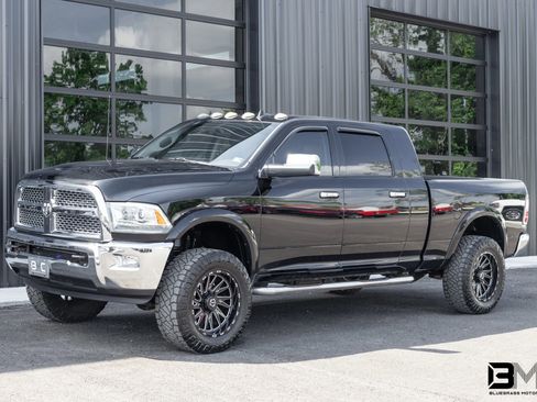 Used 2015 RAM 3500 Laramie AWD/4WD image 2