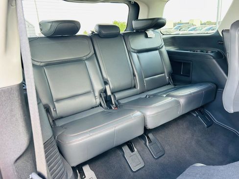 Used 2025 Ford Expedition Active AWD/4WD image 41