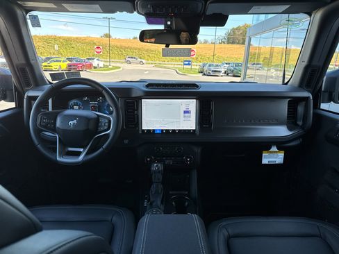 New 2025 Ford Bronco Badlands w/ Matte Film Protection Package image 4