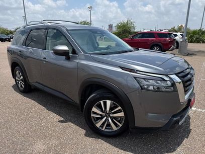 Used 2025 Nissan Pathfinder SL w/ Cargo Package