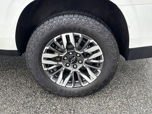 Certified 2025 Chevrolet Suburban Z71 image 20