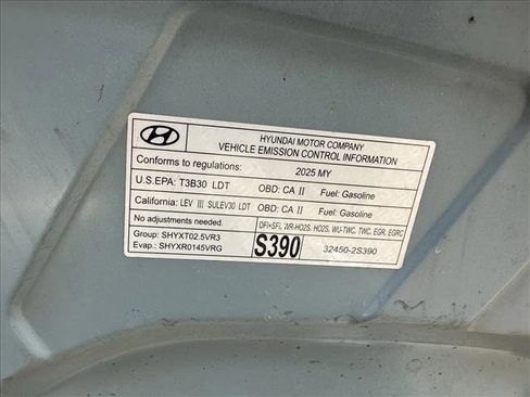 Certified 2025 Hyundai Santa Cruz SE image 20