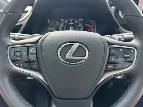 Used 2023 Lexus ES 350 w/ Premium Package FWD image 21