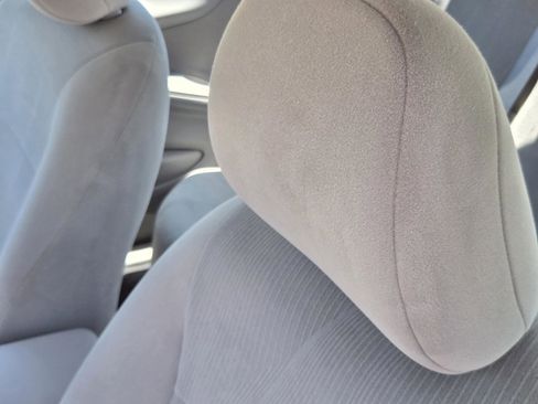Used 2013 Toyota Corolla LE FWD image 15