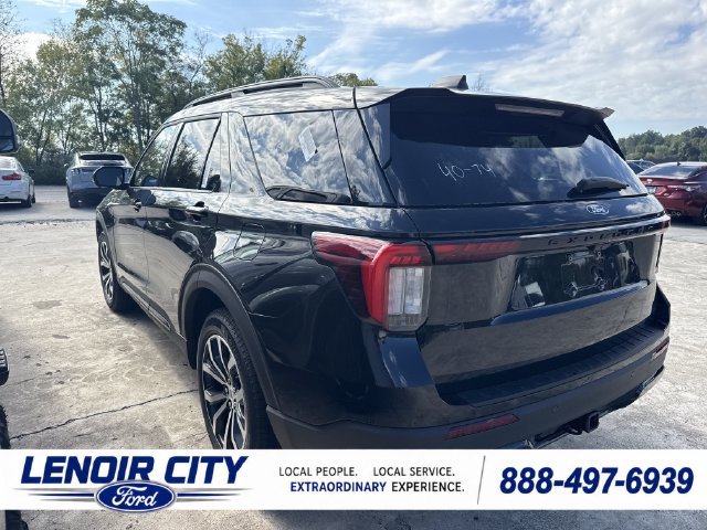New 2027 Ford Explorer ST-Line RWD image 5