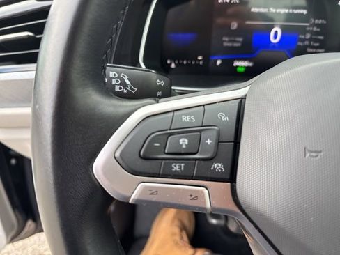 Certified 2023 Volkswagen Jetta SE image 30