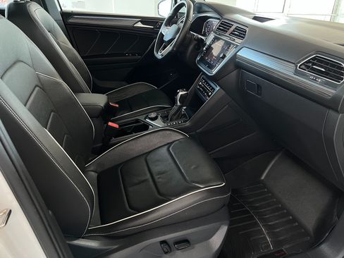Used 2022 Volkswagen Tiguan SEL R-Line AWD/4WD image 30