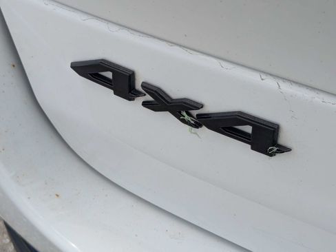 Used 2025 Jeep Grand Cherokee Altitude AWD/4WD image 14