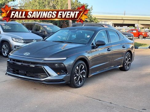 Used 2025 Hyundai Sonata SEL FWD image 3