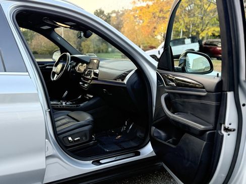 Used 2019 BMW X3 xDrive30i w/ Premium Package image 26