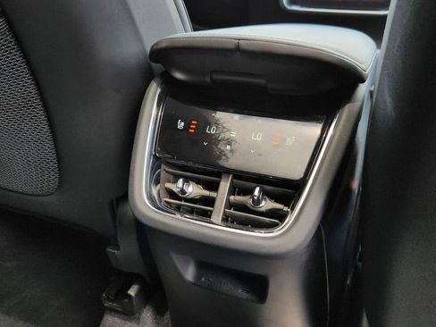 New 2025 Volvo EX90 Ultra image 23