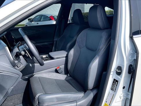 Used 2026 Lexus RX 450h Luxury w/ Convenience Package image 8