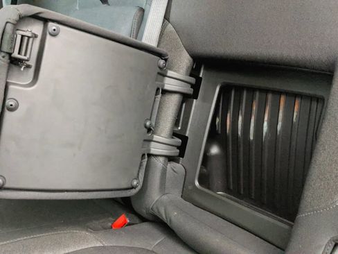 Used 2020 GMC Sierra 1500 SLE w/ SLE Convenience Package image 27