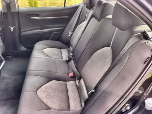 Used 2022 Toyota Camry LE w/ Carpet Mat Package (TMS) FWD image 14