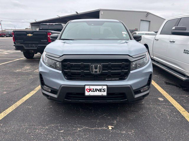 Used 2025 Honda Ridgeline Black Edition image 17