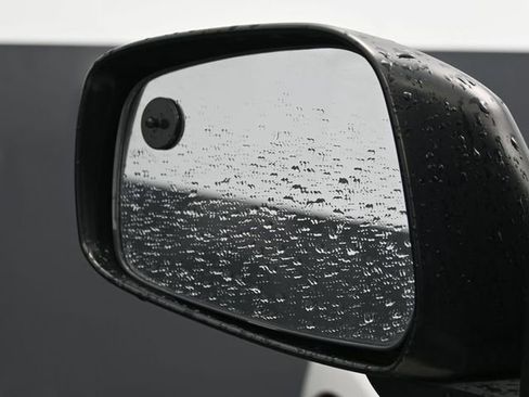 Used 2019 Nissan Frontier S RWD image 8