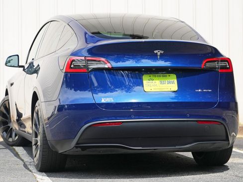 Used 2021 Tesla Model Y Long Range AWD/4WD image 6
