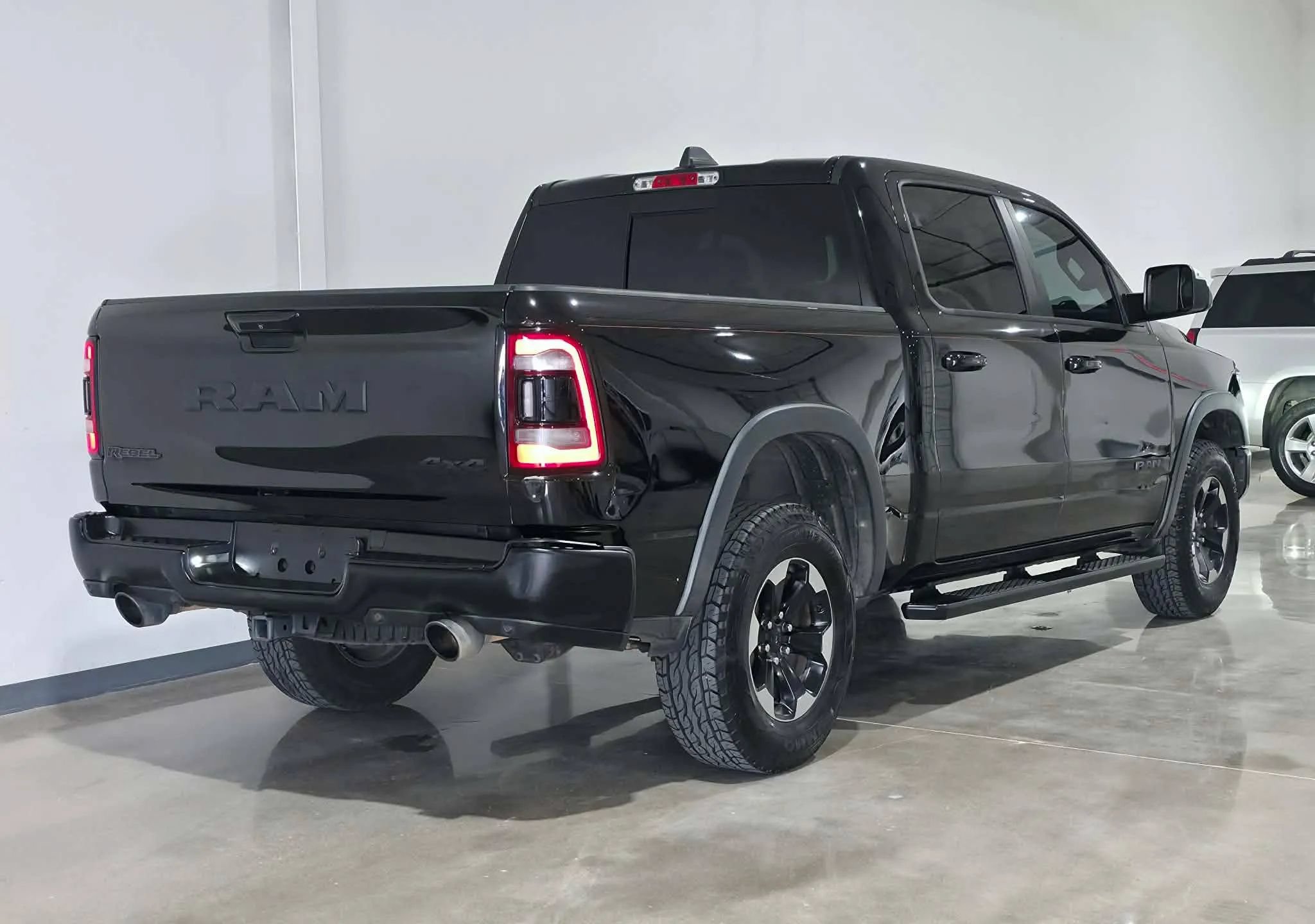 Used 2019 RAM 1500 Rebel w/ Rebel Level 2 Equipment Group AWD/4WD image 3