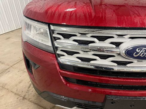 Used 2019 Ford Explorer XLT w/ Equipment Group 201A AWD/4WD image 4