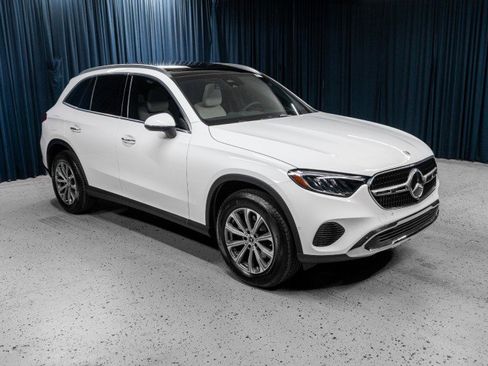 Certified 2026 Mercedes-Benz GLC 300 4MATIC image 3