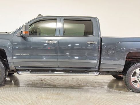 Used 2018 Chevrolet Silverado 2500 W/T image 8