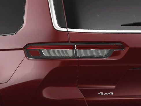 New 2025 Jeep Grand Cherokee L Limited image 12