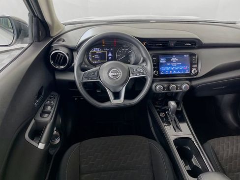 Used 2023 Nissan Kicks SV image 21