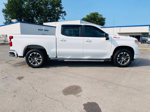 Used 2023 Chevrolet Silverado 1500 RST w/ Z71 Off-Road Package AWD/4WD image 6