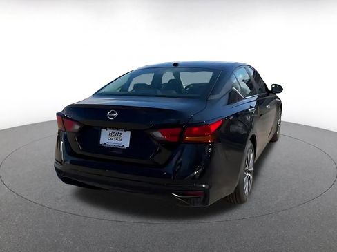 Used 2025 Nissan Altima 2.5 SV image 14