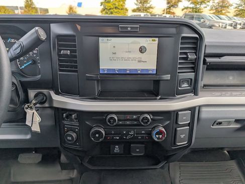 New 2026 Ford F450 XLT w/ XLT Value Package AWD/4WD image 15