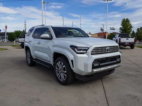 New 2026 Toyota 4Runner Limited AWD/4WD image 2