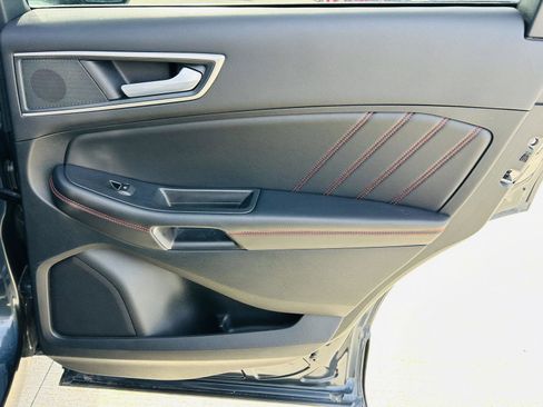 Used 2024 Ford Edge ST-Line image 27