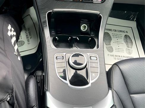 Used 2019 Mercedes-Benz GLC 300 image 16