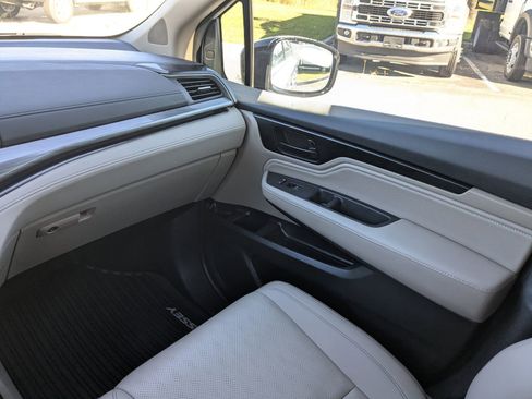 Used 2024 Honda Odyssey Elite image 21