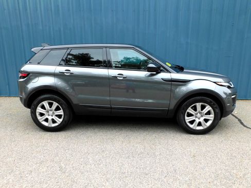 Used 2019 Land Rover Range Rover Evoque SE Premium AWD/4WD image 6