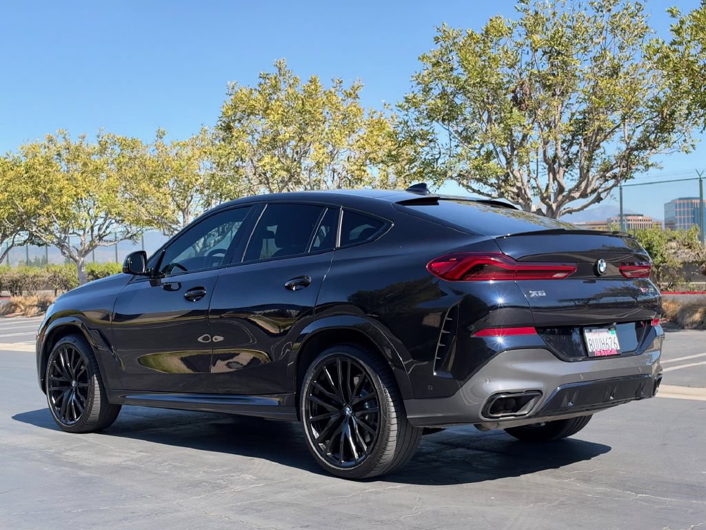 Used 2021 BMW X6 M50i w/ Executive Package AWD/4WD image 8