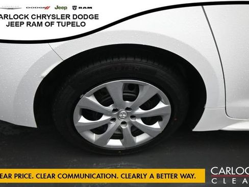 Used 2024 Toyota Corolla LE FWD image 40