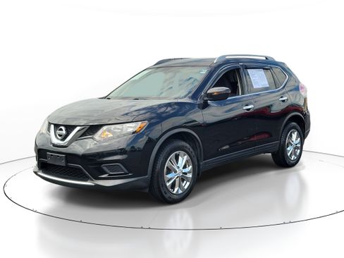 Used 2016 Nissan Rogue SV AWD/4WD image 2