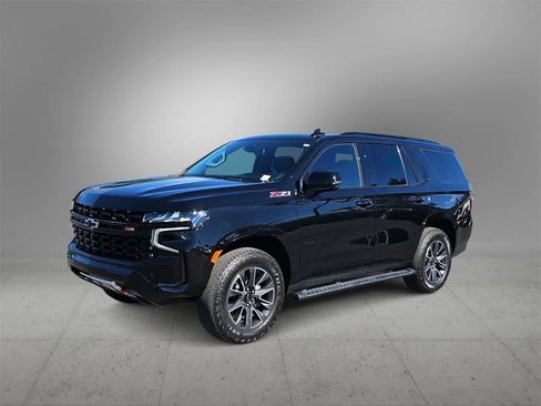 Used 2024 Chevrolet Tahoe Z71 w/ Luxury Package image 4