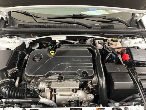 Certified 2022 Chevrolet Malibu LS w/ Driver Confidence Package II FWD image 11