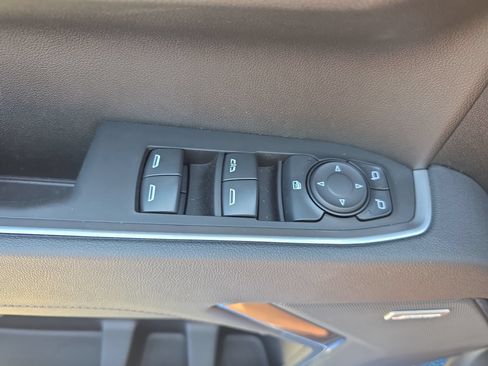 Used 2025 Chevrolet Silverado 1500 LT Trail Boss w/ Convenience Package II AWD/4WD image 26
