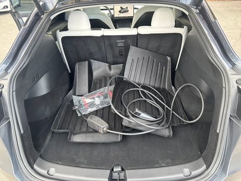 Used 2022 Tesla Model Y Performance image 25